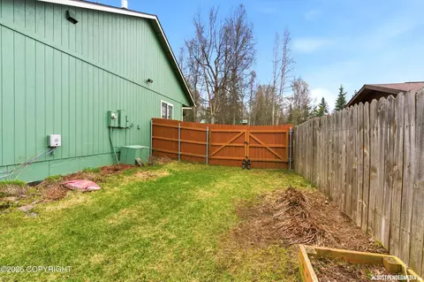 Exterior - 22433 Mcmanus Dr, Chugiak, AK 99567 photo 10 of 13
