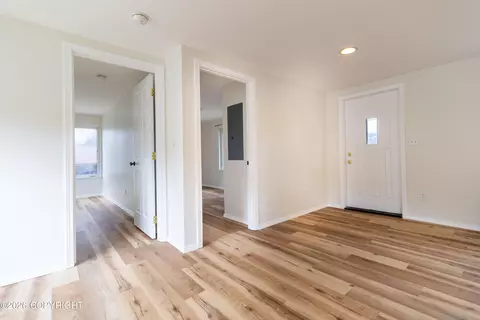604 Fourth Ave, Seward, AK 99664 photo 11
