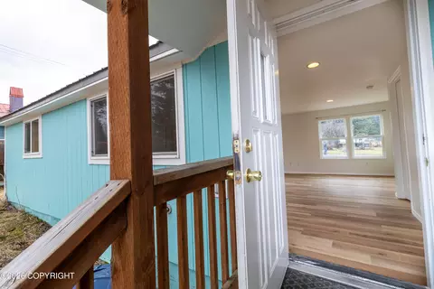 604 Fourth Ave, Seward, AK 99664 photo 7