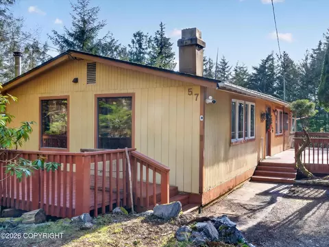 57 Mountain Ash Heights Hts, Ketchikan, AK 99901