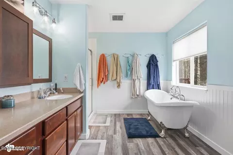 Bath - 17346 Alice Loop, Eagle River, AK 99577 photo 4 of 7