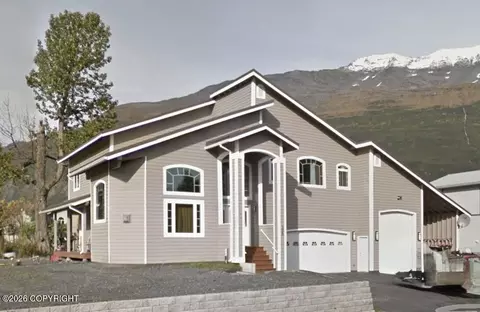 306 Clark Ave, Valdez, AK 99686