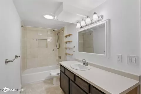 4413 E 8th Ave, Anchorage, AK 99508 photo 29