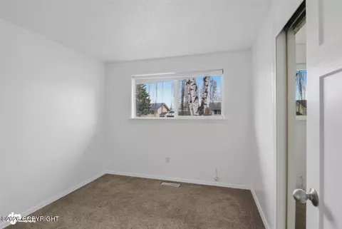 4413 E 8th Ave, Anchorage, AK 99508 photo 12