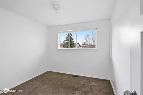 4413 E 8th Ave, Anchorage, AK 99508 photo 15