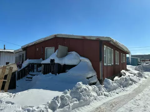 4181 Herman St, Barrow, AK 99723