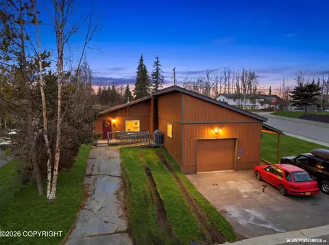 310 Dannilyn Cir, Anchorage, AK 99504