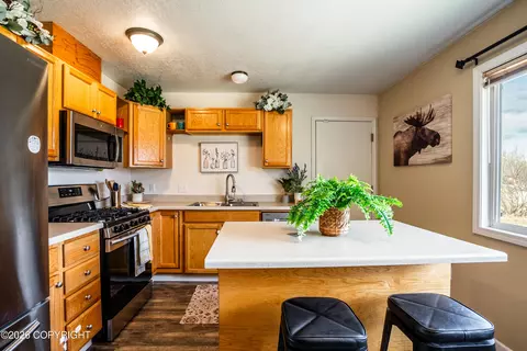 Kitchen - 12750 E Outer Springer Loop, Palmer, AK 99645 photo 4 of 4
