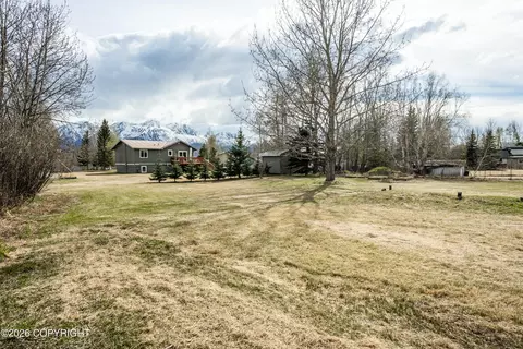 Exterior - 12750 E Outer Springer Loop, Palmer, AK 99645 photo 10 of 11