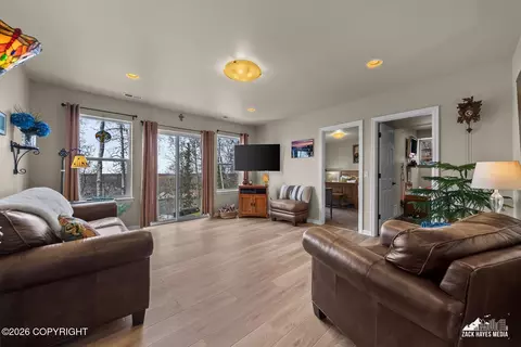 Living - 10927 Splendor Loop, Eagle River, AK 99577 photo 8 of 8