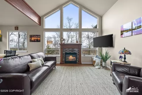 Living - 10927 Splendor Loop, Eagle River, AK 99577 photo 2 of 8