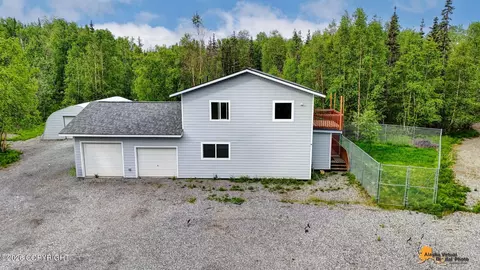 6400 N Weltin Way, Palmer, AK 99645