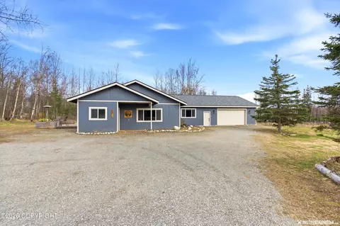 5913 N Solitude St, Wasilla, AK 99623