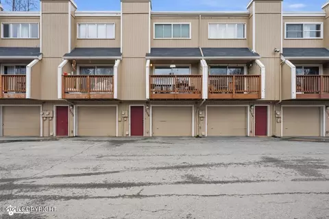 3136 W 34th Ave, Anchorage, AK 99517
