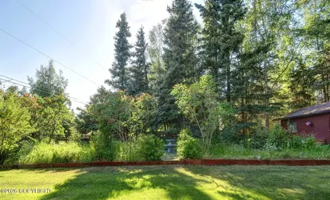 4010 Tazlina Ave, Anchorage, AK 99517