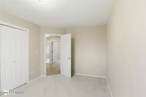 Bedroom - 7513 Setter Dr, Anchorage, AK 99502 photo 7 of 8