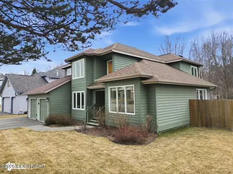 Exterior - 7513 Setter Dr, Anchorage, AK 99502 photo 5 of 12