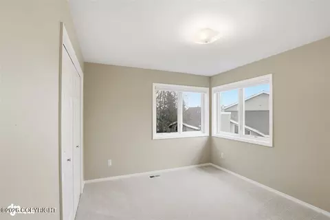 Bedroom - 7513 Setter Dr, Anchorage, AK 99502 photo 4 of 8