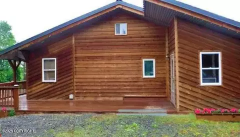 32260 Moonshine Dr, Soldotna, AK 99669