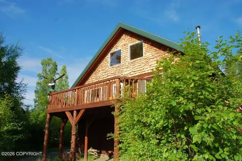 32280 Moonshine Dr, Soldotna, AK 99669