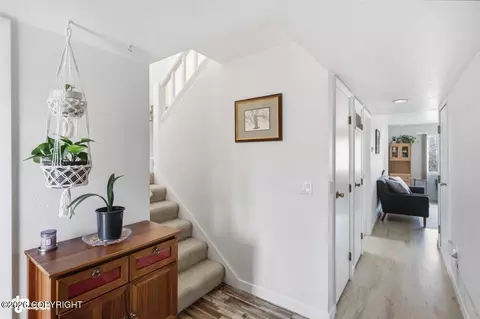 Entry Way - 4161 Hampton Dr # 11A, Anchorage, AK 99504 photo 2 of 4