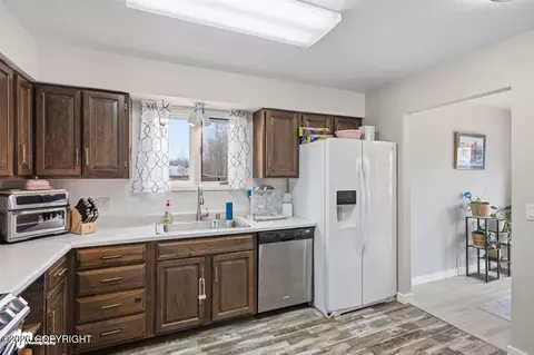 Kitchen - 4161 Hampton Dr # 11A, Anchorage, AK 99504 photo 1 of 3