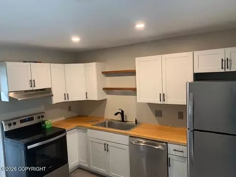 211 Mccarrey St #I-14A, Anchorage, AK 99508