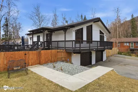 10132 Wren Ln, Eagle River, AK 99577