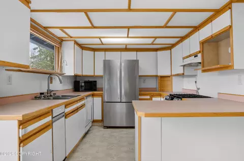 17740 Chilkat Ct, Eagle River, AK 99577 photo 9