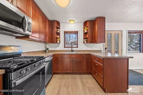 3101 W Riverdell Dr, Wasilla, AK 99654