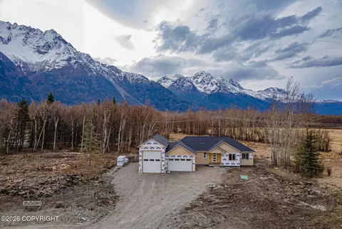 15056 E Alpine Cir, Palmer, AK 99645