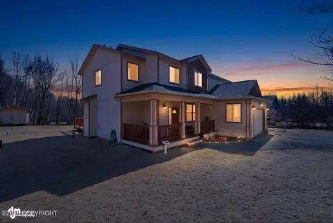 7300 N Sebastian Dr, Wasilla, AK 99654