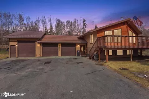 22545 Lampert Cir, Chugiak, AK 99567