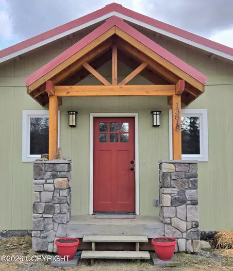 13818 E Wilderness Ln, Palmer, AK 99645