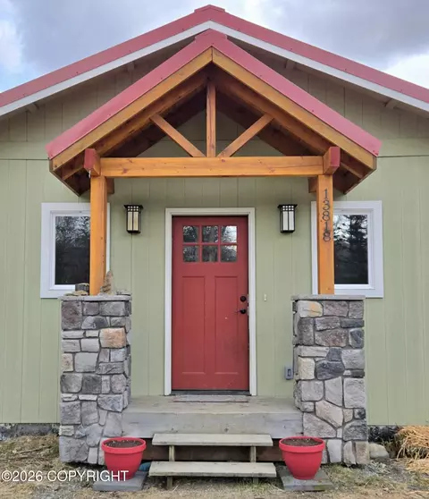 13818 E Wilderness Ln, Palmer, AK 99645