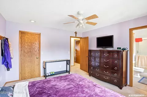 Bedroom - 9515 Dundas Cir, Eagle River, AK 99577 photo 4 of 5