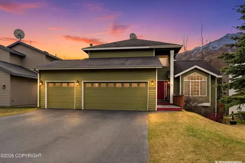 20566 Driftwood Bay Dr, Eagle River, AK 99577