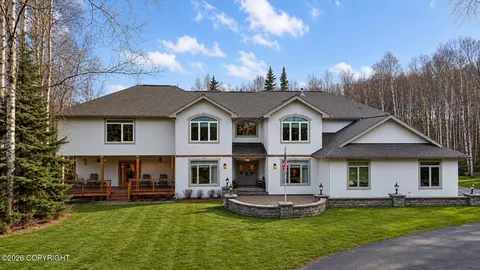 8000 Skyhills Dr, Anchorage, AK 99502