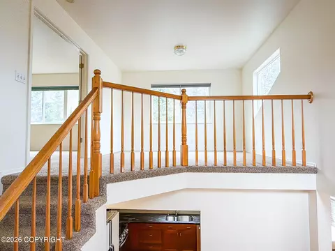 Entry Way - 19036 Mountain Point Cir, Eagle River, AK 99577 photo 4 of 6