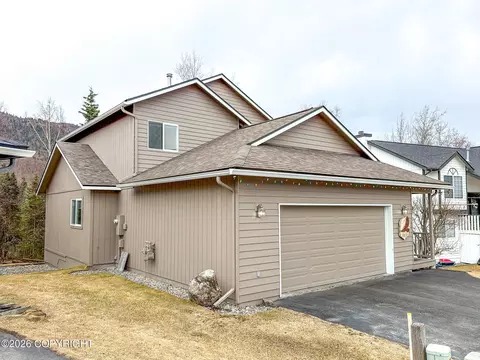 Exterior - 19036 Mountain Point Cir, Eagle River, AK 99577 photo 2 of 7
