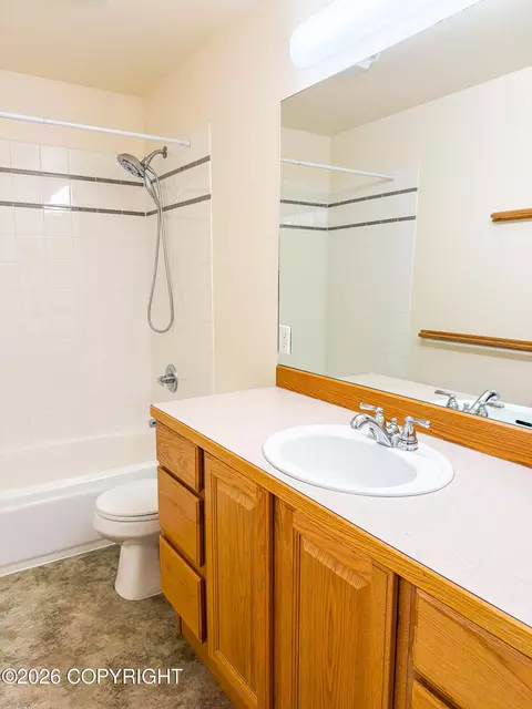 Bath - 19036 Mountain Point Cir, Eagle River, AK 99577 photo 1 of 3