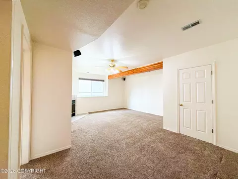 Living - 19036 Mountain Point Cir, Eagle River, AK 99577 photo 3 of 4