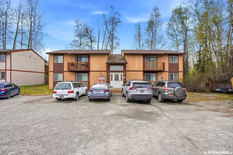 11400 Heritage Ct, Eagle River, AK 99577