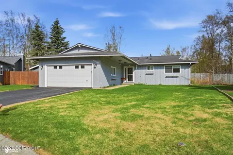 4800 Carousel Cir, Anchorage, AK 99502