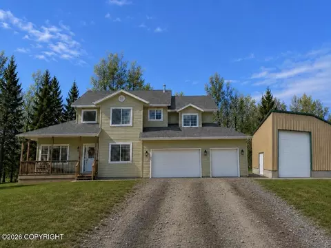 15721 E Sams Cir, Palmer, AK 99645