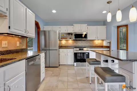 Kitchen - 6550 Farpoint Dr, Anchorage, AK 99507 photo 5 of 5