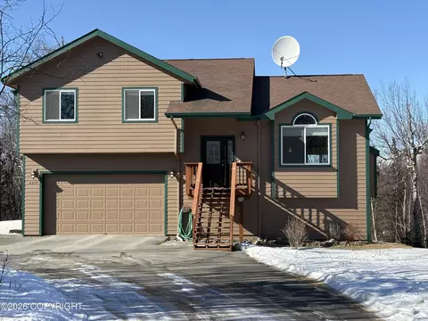 8837 E Garrett Woodson Cir, Palmer, AK 99645