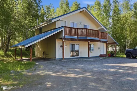 6110 W Calico Dr, Wasilla, AK 99623