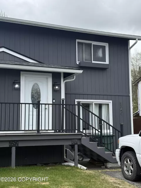 8340 Stratton Cir, Anchorage, AK 99507