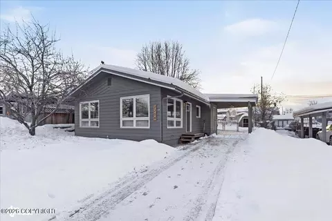 2204 W 46th Ave, Anchorage, AK 99517